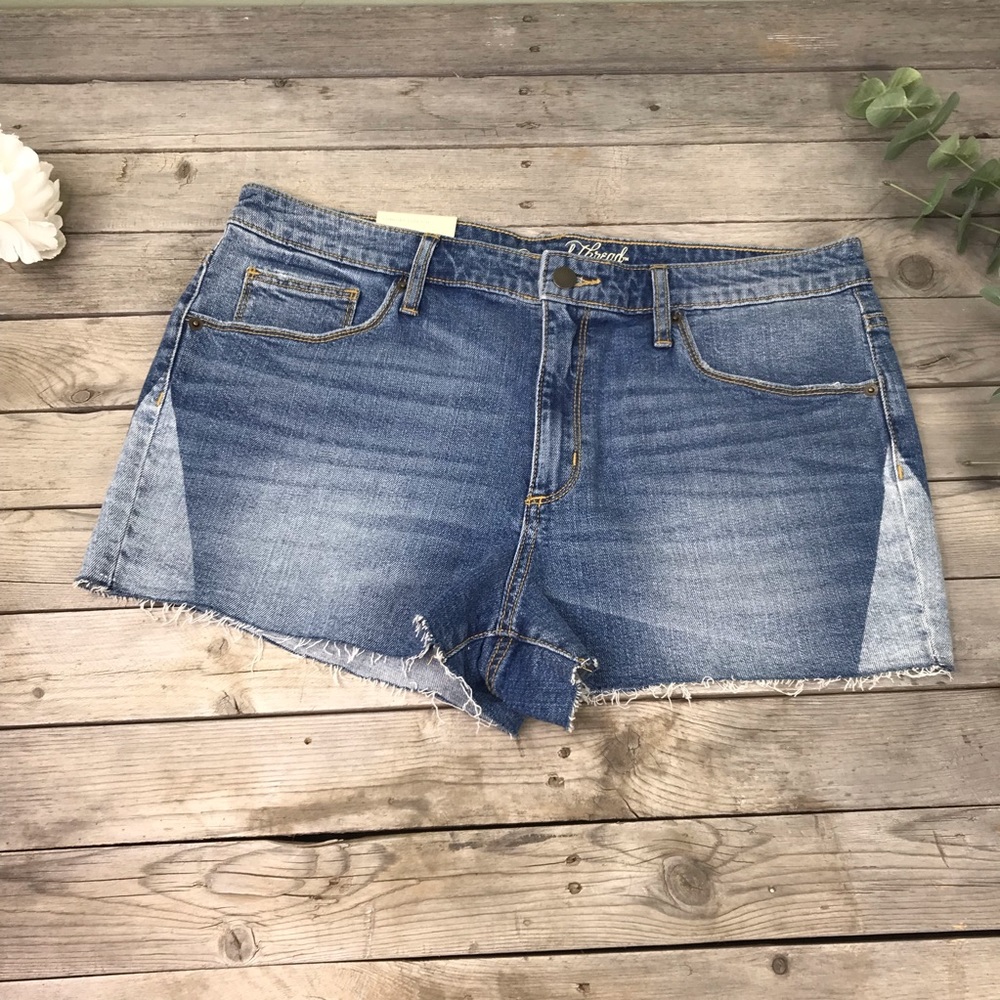 NWT Universal Thread for Target | high-rise shorts